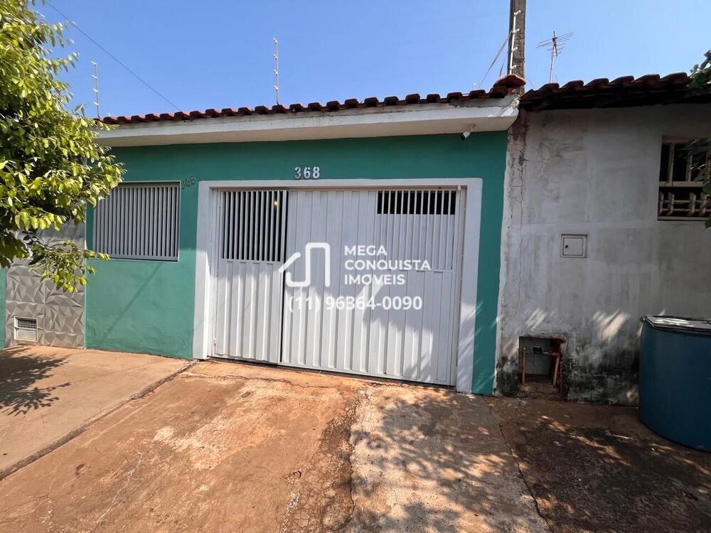 Casa à venda com 2 quartos, 140m² - Foto 1