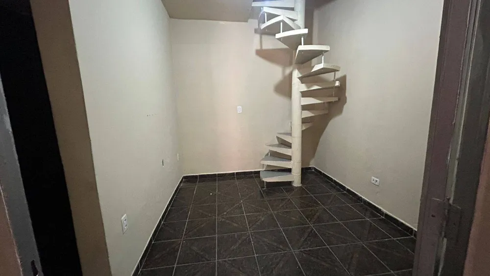 Sobrado, 1 quarto, 200 m² - Foto 2