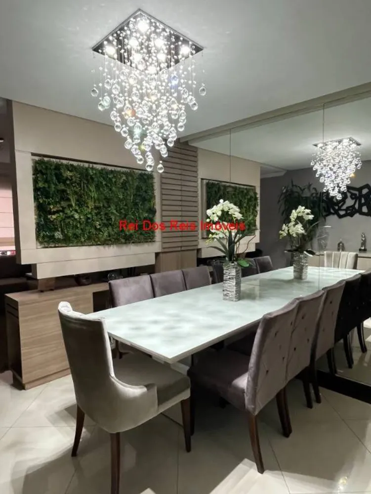 Sobrado, 3 quartos, 240 m² - Foto 1