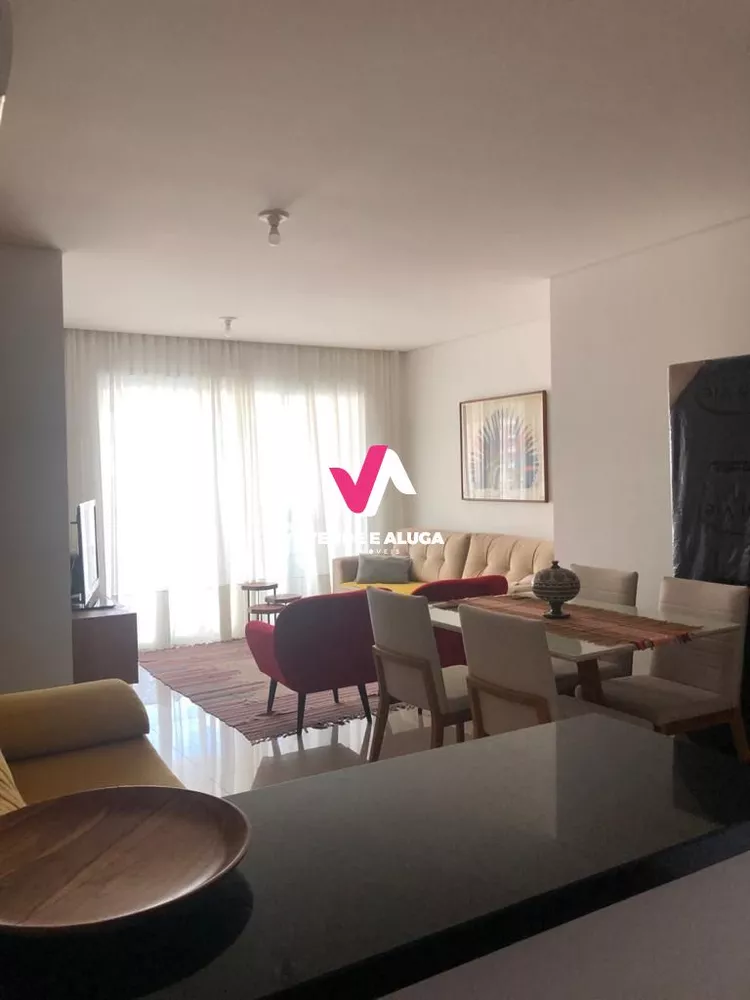 Apartamento à venda com 3 quartos, 97m² - Foto 4