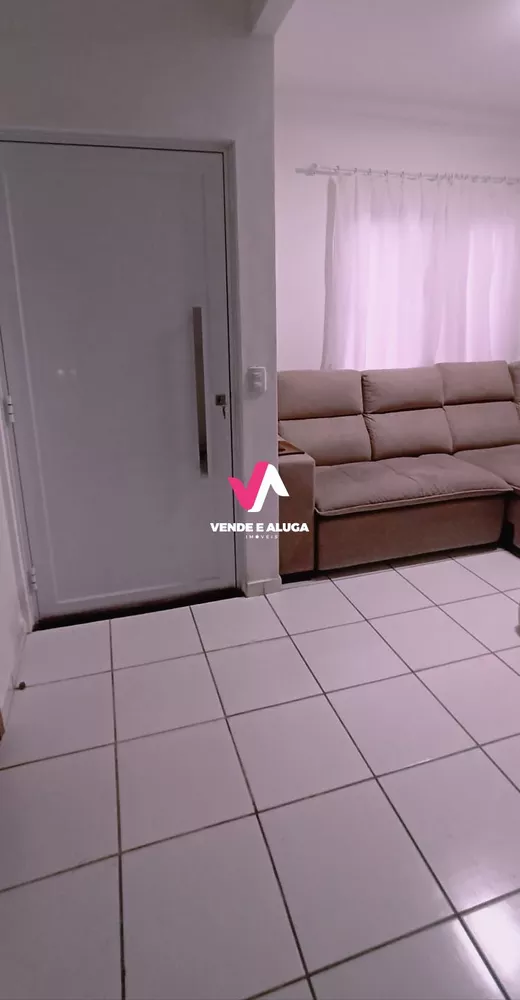 Casa de Condomínio à venda com 3 quartos, 177m² - Foto 1