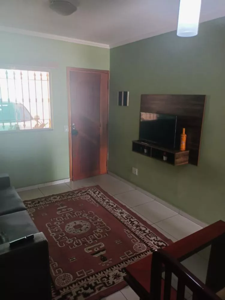 Sobrado à venda com 2 quartos, 77m² - Foto 1