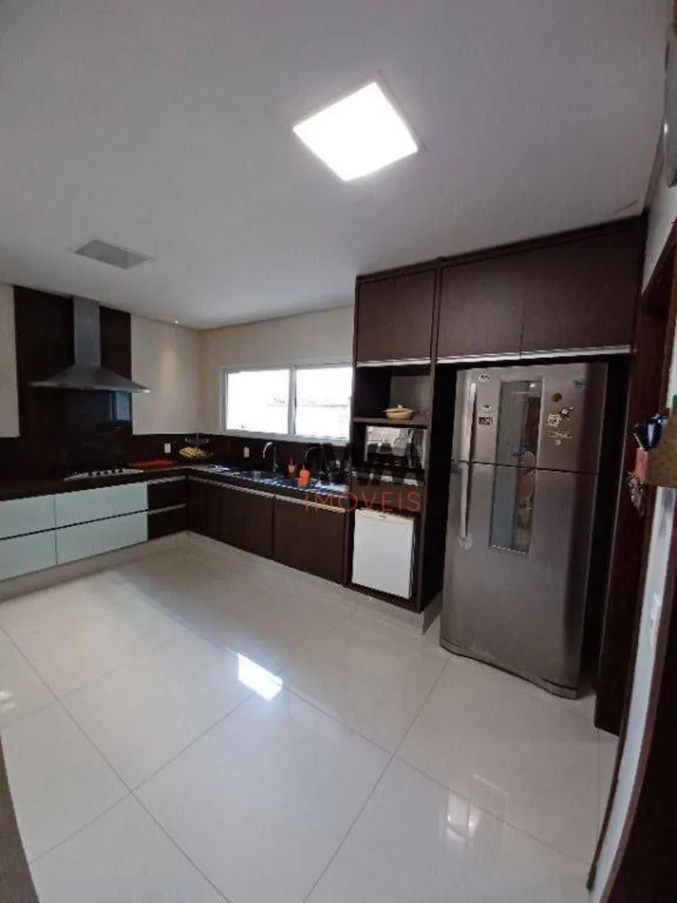 Sobrado, 3 quartos, 320 m² - Foto 3