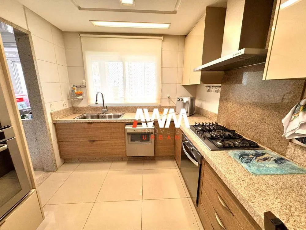Apartamento, 3 quartos, 168 m² - Foto 1