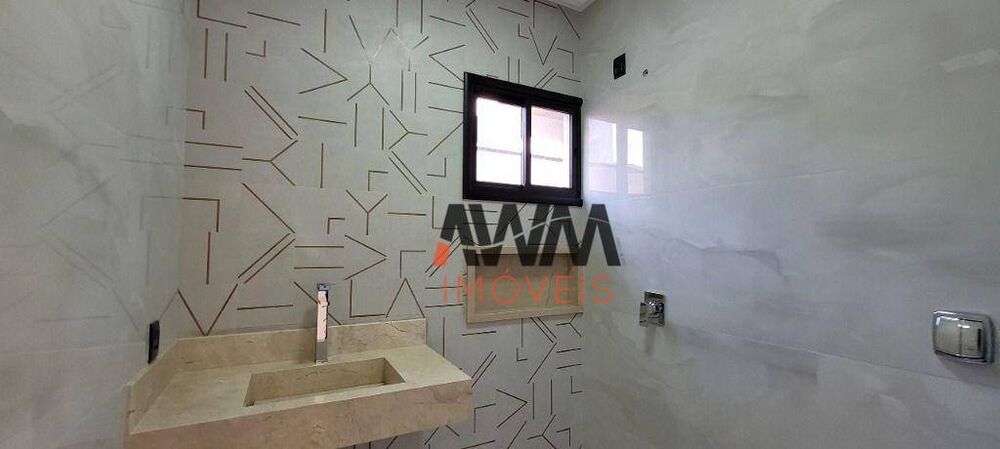 Sobrado à venda com 5 quartos, 339m² - Foto 1
