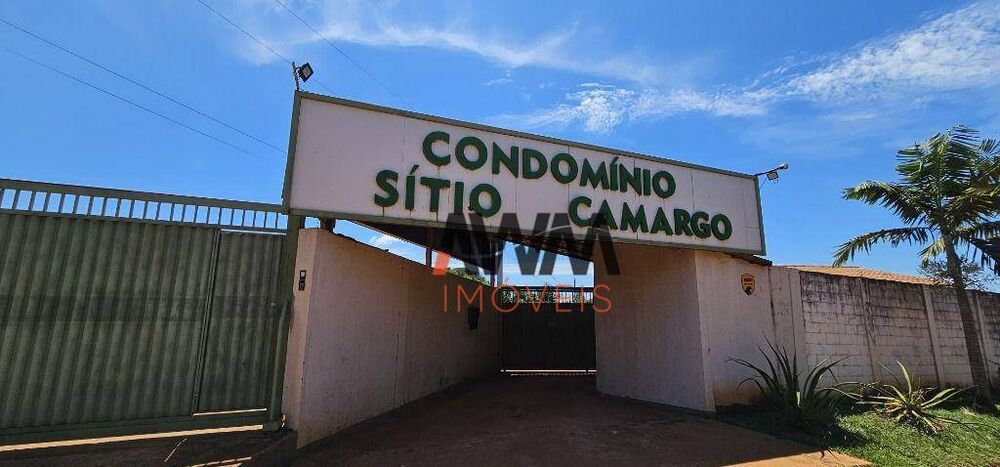 Chácara à venda com 4 quartos, 120m² - Foto 1