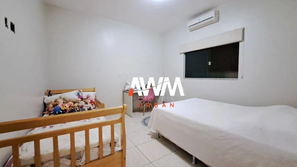 Casa, 3 quartos, 218 m² - Foto 6