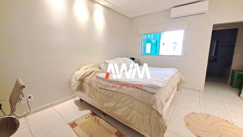 Casa, 3 quartos, 218 m² - Foto 8