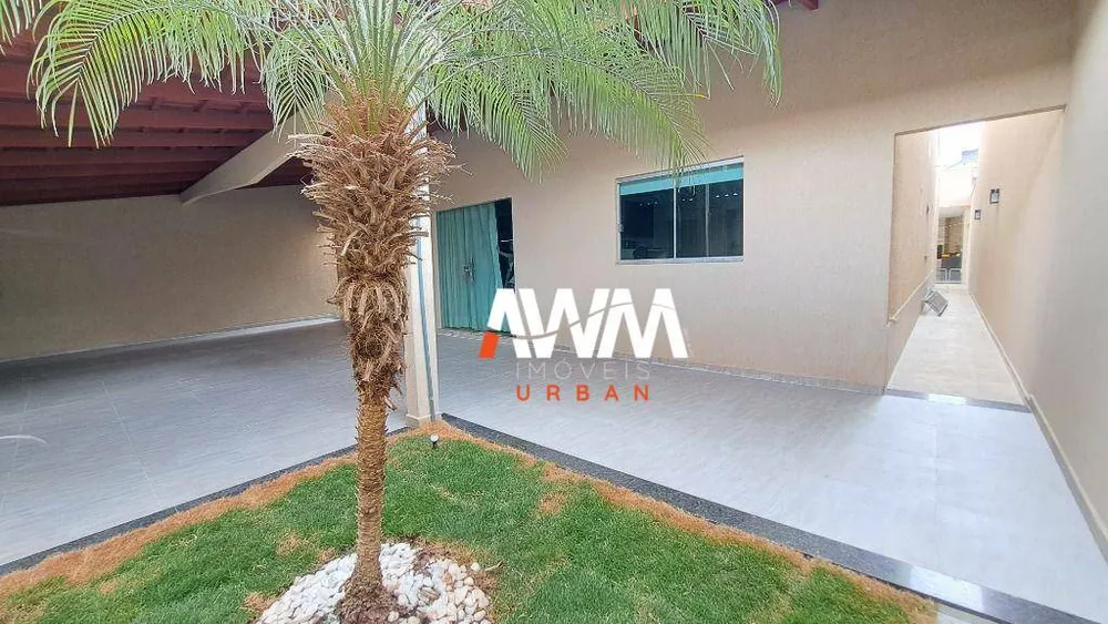 Casa, 3 quartos, 218 m² - Foto 1