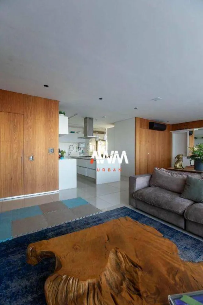 Apartamento, 3 quartos, 200 m² - Foto 1
