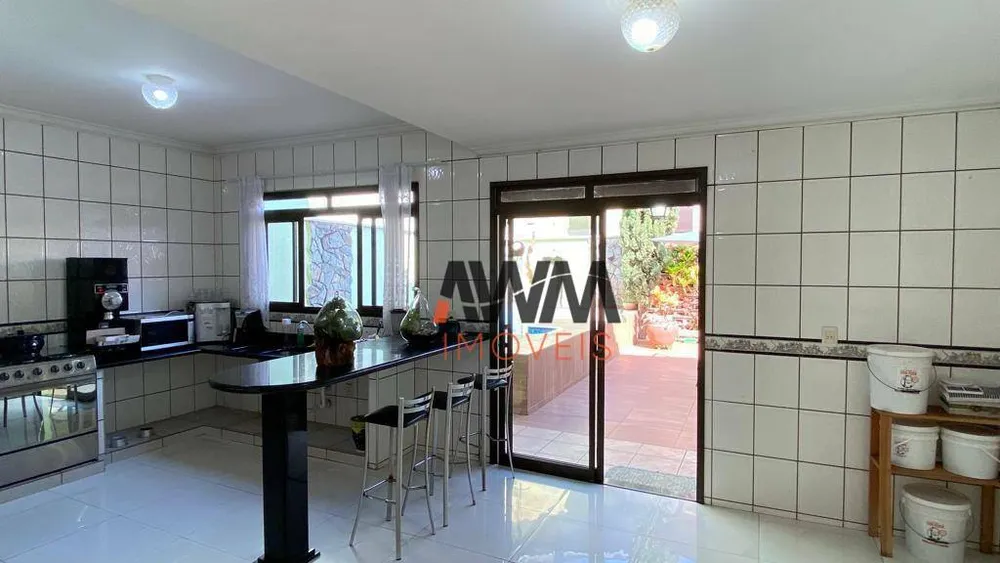 Sobrado, 4 quartos, 328 m² - Foto 5