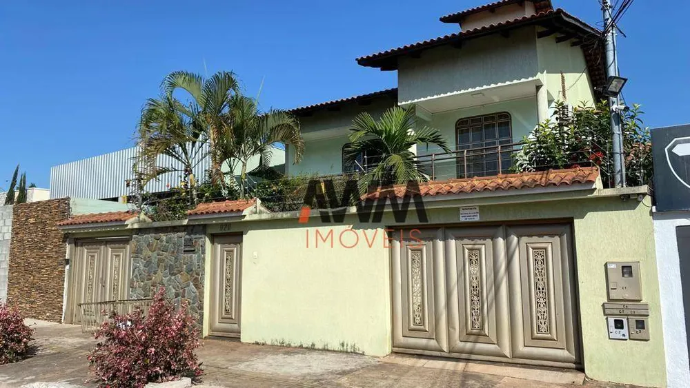 Sobrado, 4 quartos, 328 m² - Foto 1
