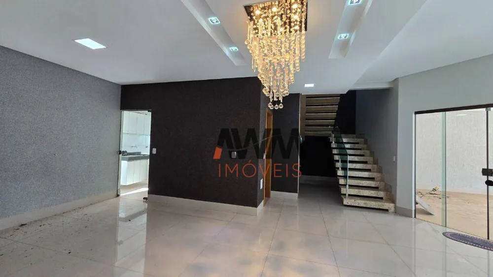 Sobrado, 3 quartos, 239 m² - Foto 2