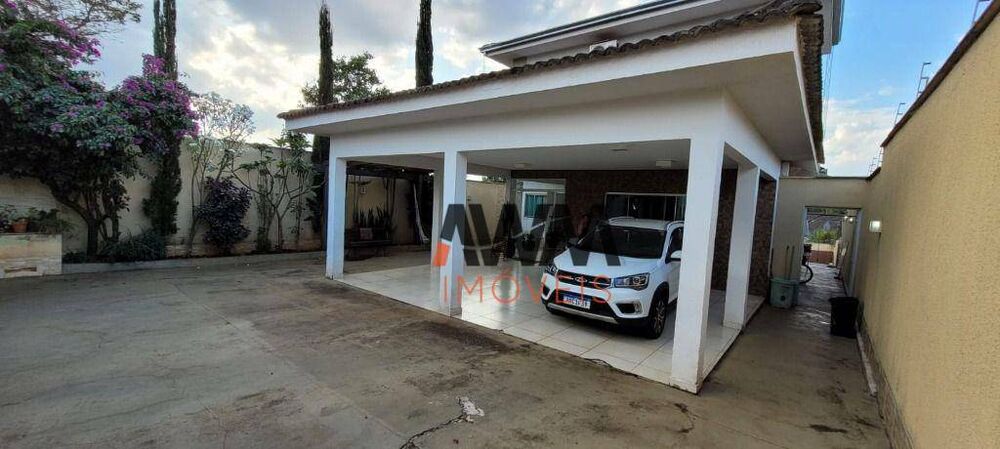 Casa à venda com 3 quartos, 257m² - Foto 3