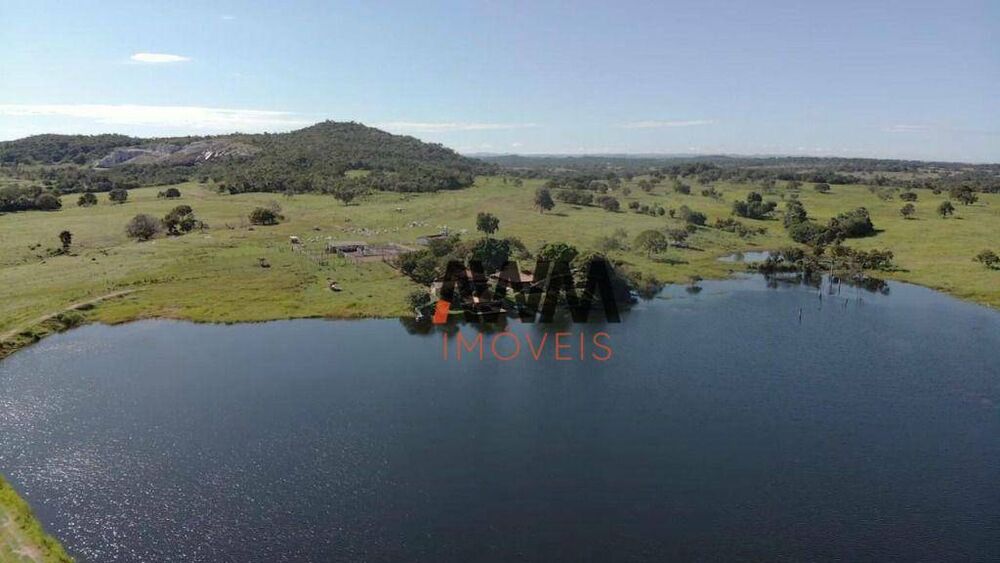 Fazenda à venda com 4 quartos, 4840000M2 - Foto 1