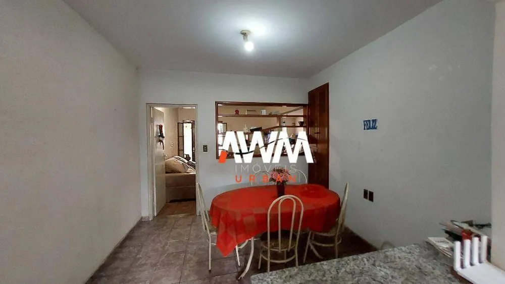 Casa, 5 quartos, 333 m² - Foto 3