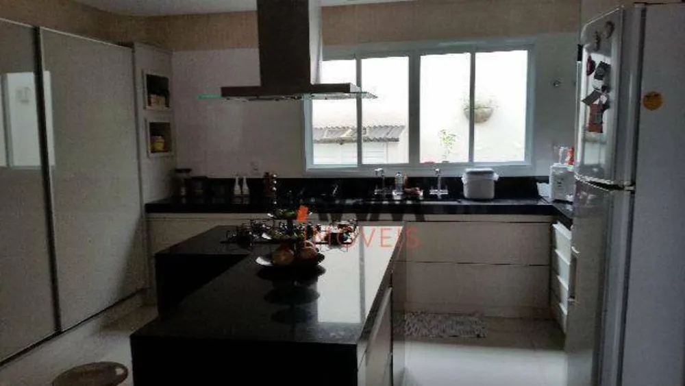 Sobrado, 4 quartos, 390 m² - Foto 5