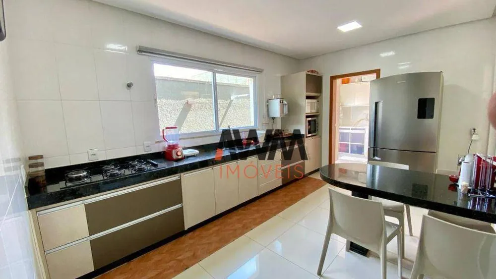 Sobrado, 3 quartos, 252 m² - Foto 11