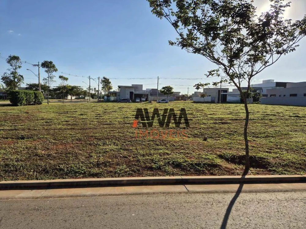 Loteamento e Condomínio, 300 m² - Foto 1