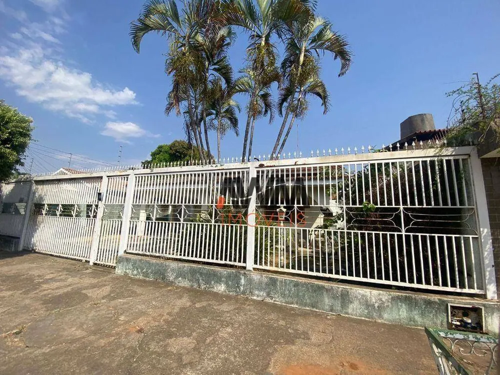 Casa, 4 quartos, 400 m² - Foto 1
