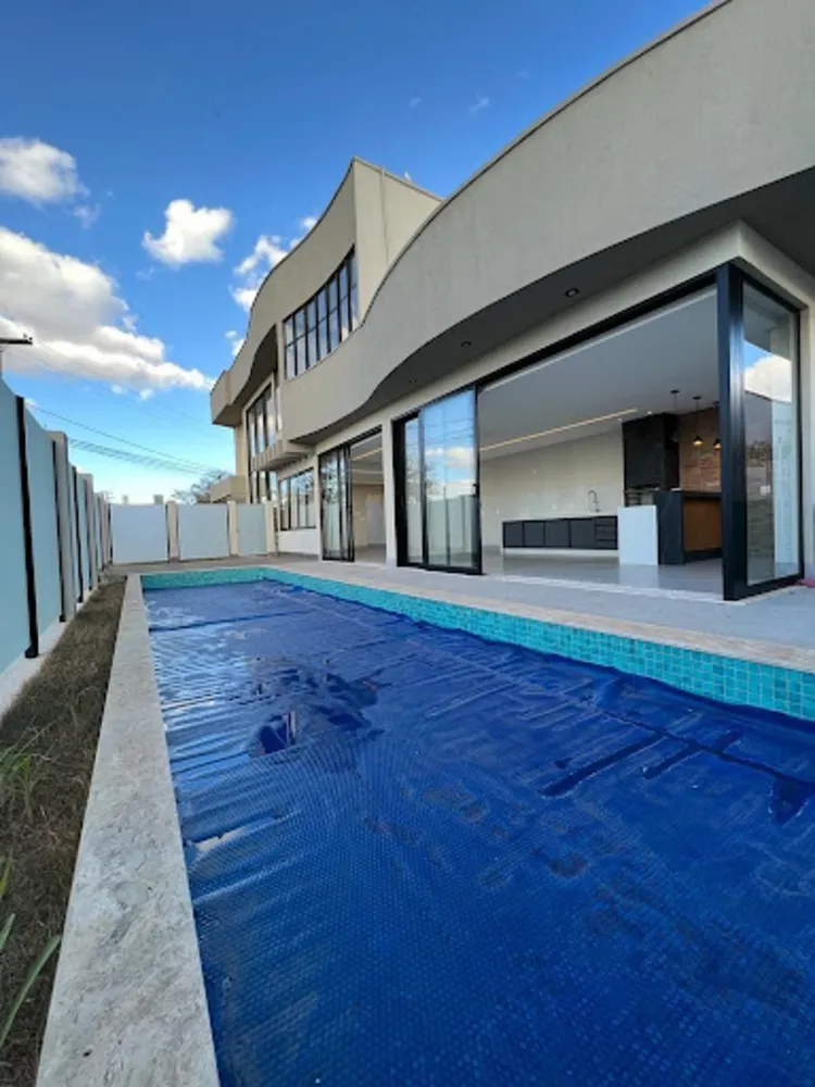 Sobrado, 4 quartos, 322 m² - Foto 1