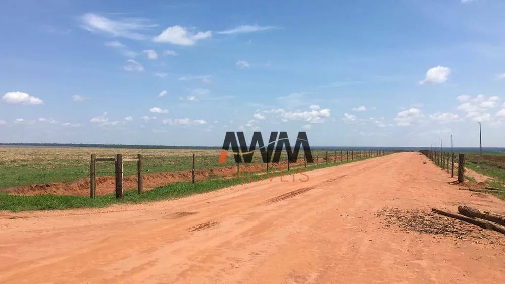 Fazenda, 2420 hectares - Foto 2
