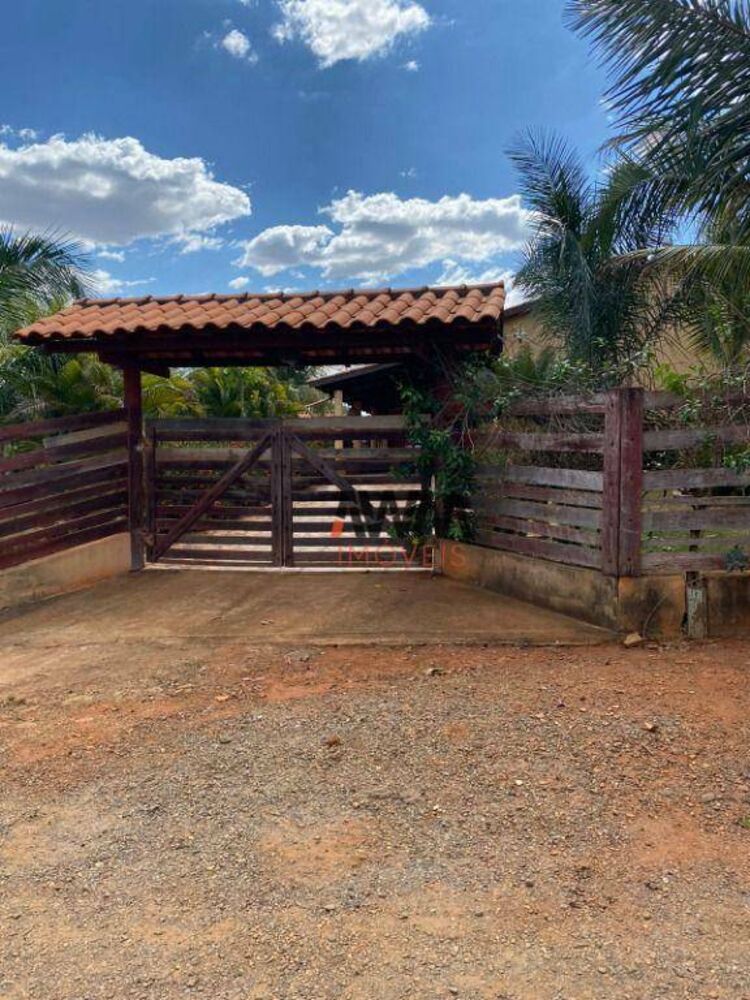 Chácara à venda com 4 quartos, 400m² - Foto 4
