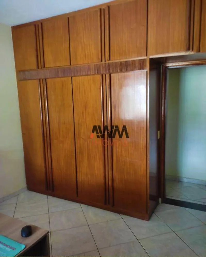 Casa, 3 quartos, 250 m² - Foto 14