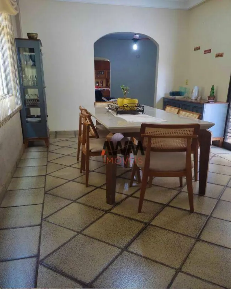 Casa, 3 quartos, 250 m² - Foto 6