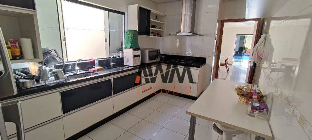 Sobrado, 4 quartos, 360 m² - Foto 2