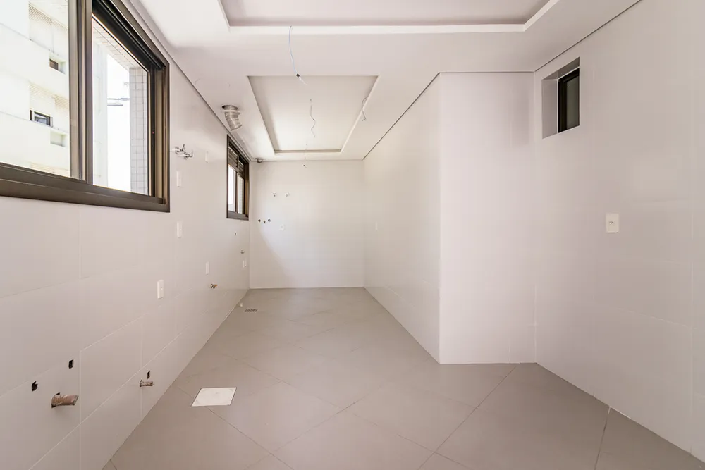 Apartamento, 3 quartos, 169 m² - Foto 2