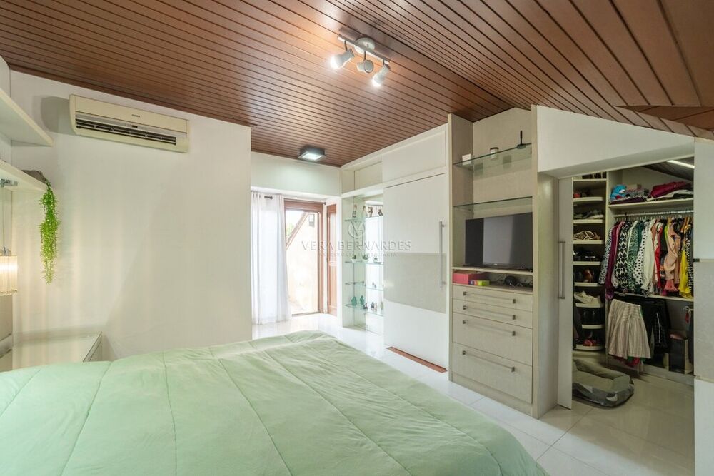 Casa de Condomínio à venda com 4 quartos, 205m² - Foto 5