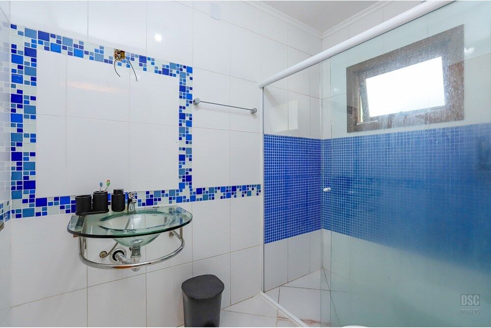 Casa à venda com 3 quartos, 185m² - Foto 3