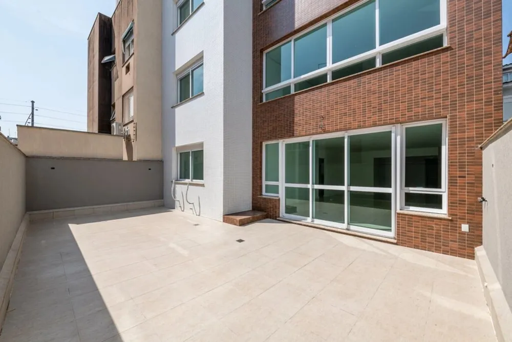 Cobertura, 3 quartos, 243 m² - Foto 1