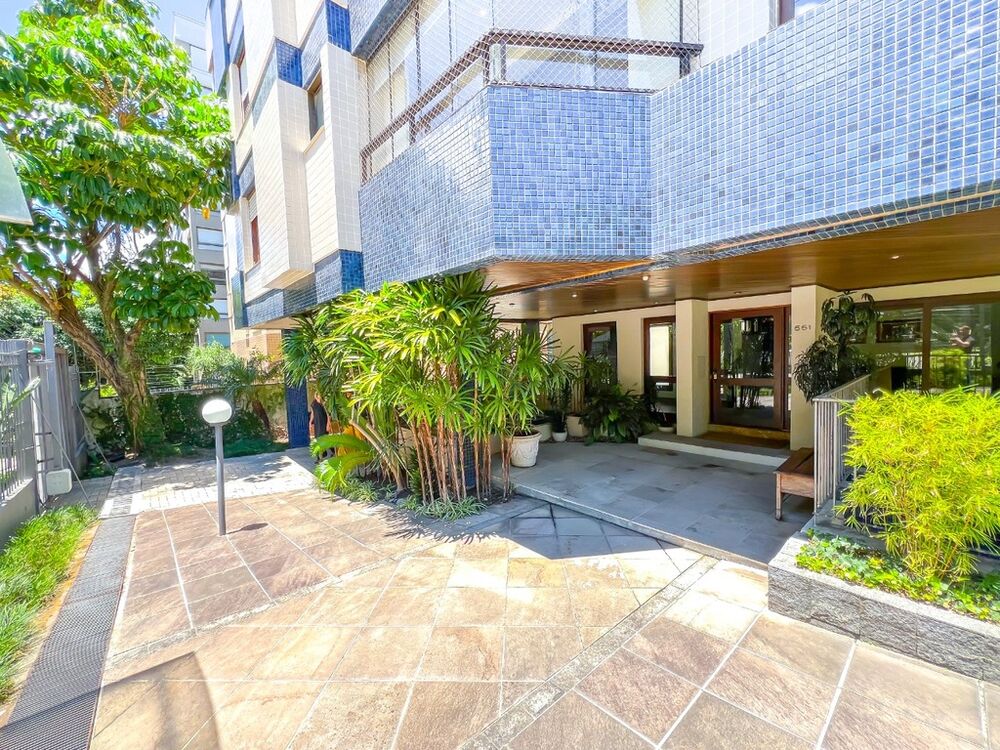Apartamento à venda com 3 quartos, 143m² - Foto 4
