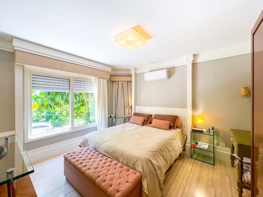 Apartamento à venda com 3 quartos, 143m² - Foto 2