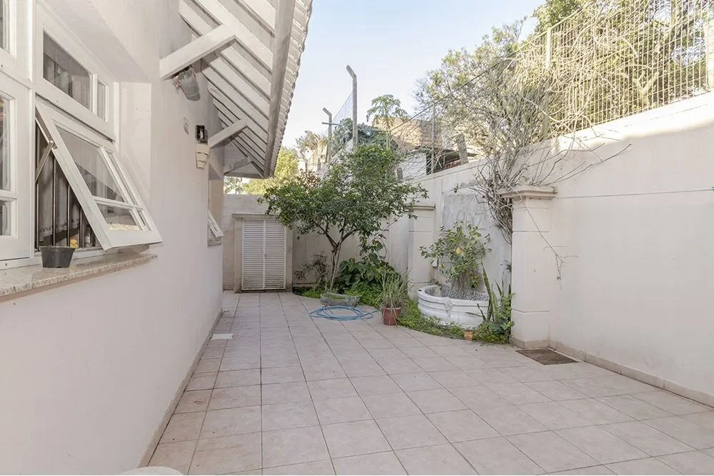 Casa, 3 quartos, 304 m² - Foto 2
