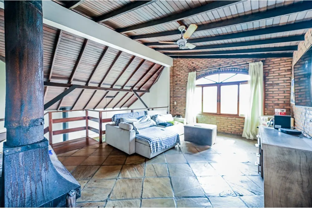 Casa, 4 quartos, 329 m² - Foto 4