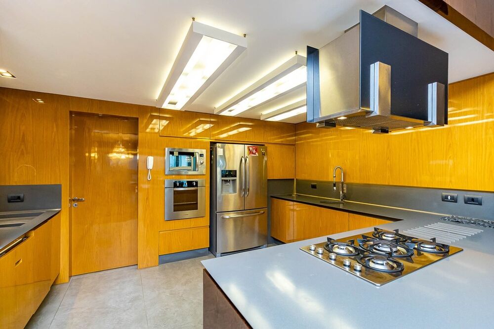 Apartamento à venda com 3 quartos, 223m² - Foto 7