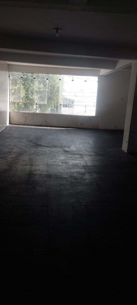 Imóvel Comercial Padrão para alugar, 200m² - Foto 3