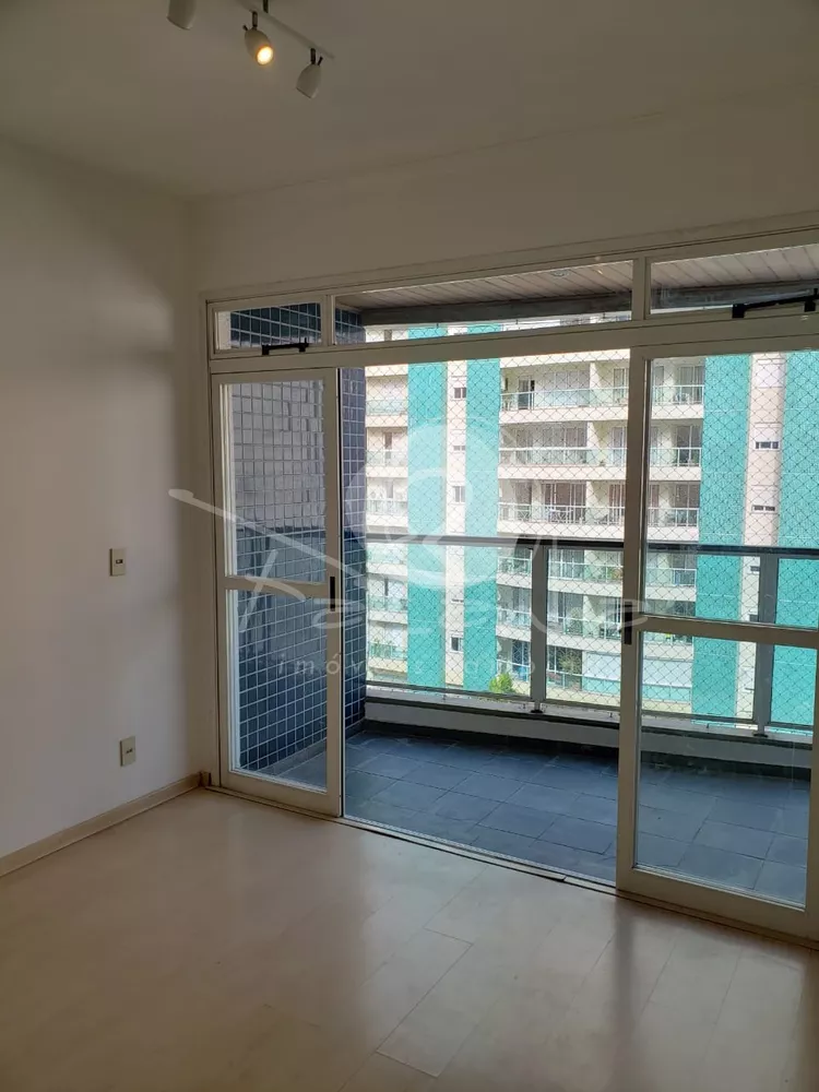 Apartamento à venda com 3 quartos, 100m² - Foto 3