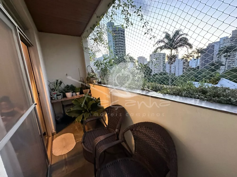 Apartamento à venda com 3 quartos, 135m² - Foto 2