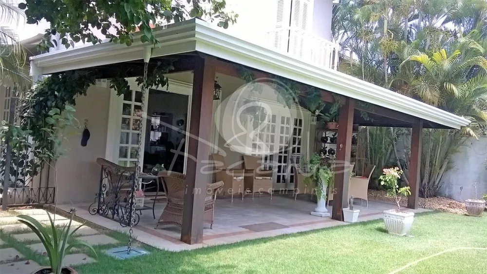 Casa de Condomínio à venda com 3 quartos, 294m² - Foto 1