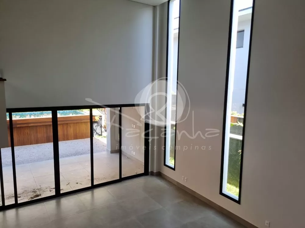 Casa de Condomínio à venda com 4 quartos, 360m² - Foto 2