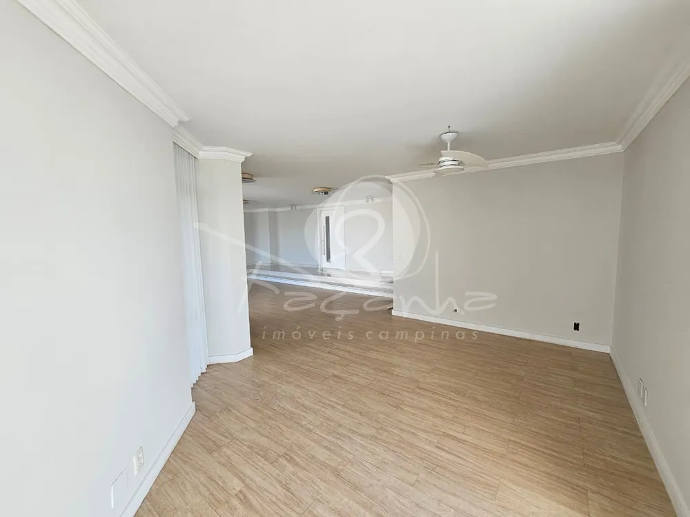 Apartamento, 3 quartos, 220 m² - Foto 2