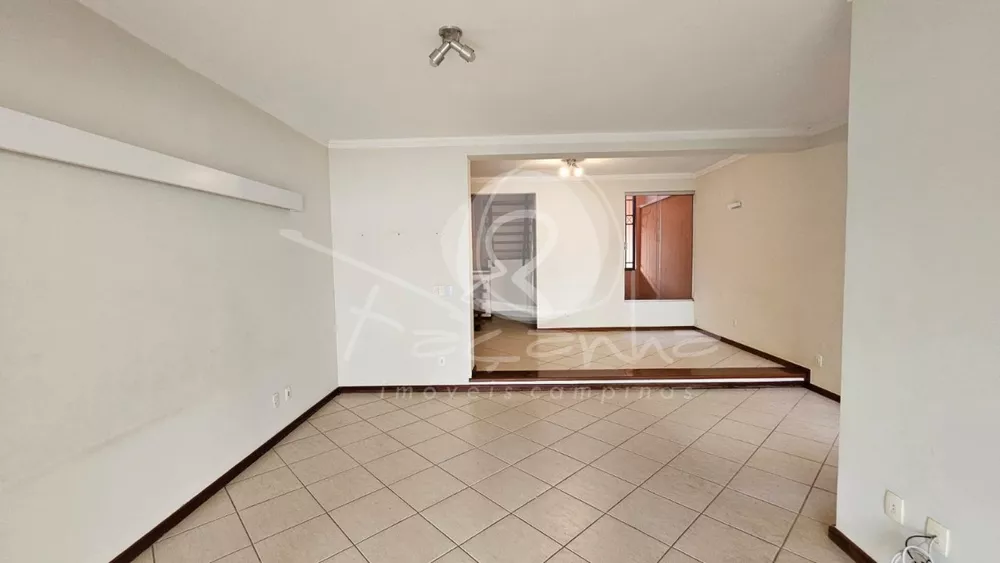 Casa de Condomínio à venda com 4 quartos, 320m² - Foto 3