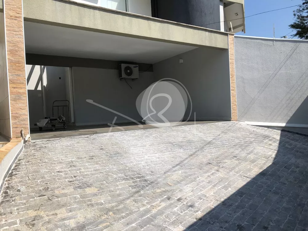 Prédio Inteiro para alugar com 4 quartos, 413m² - Foto 3