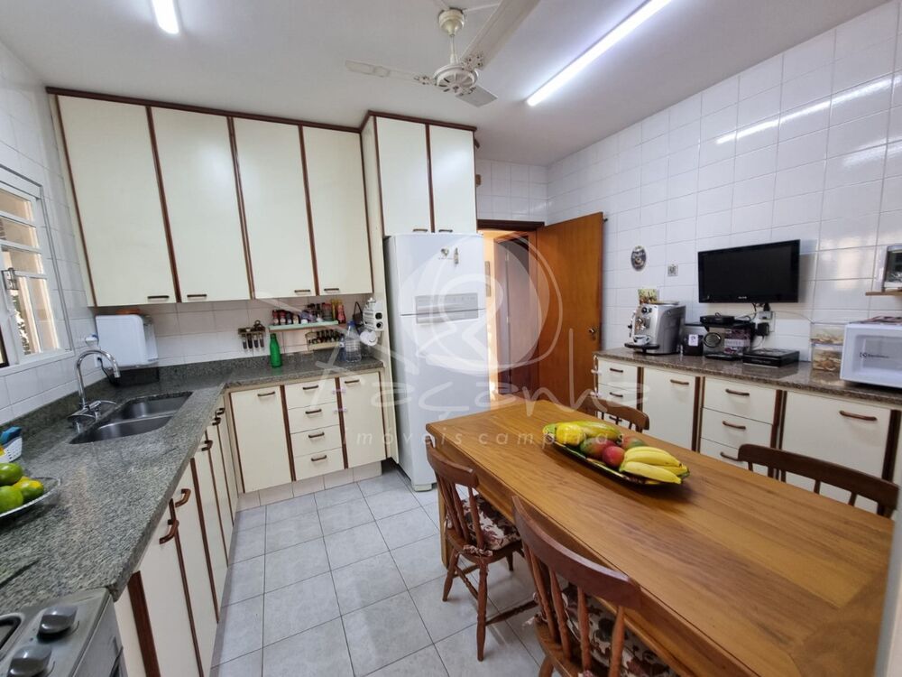 Casa de Condomínio à venda com 3 quartos, 256m² - Foto 4