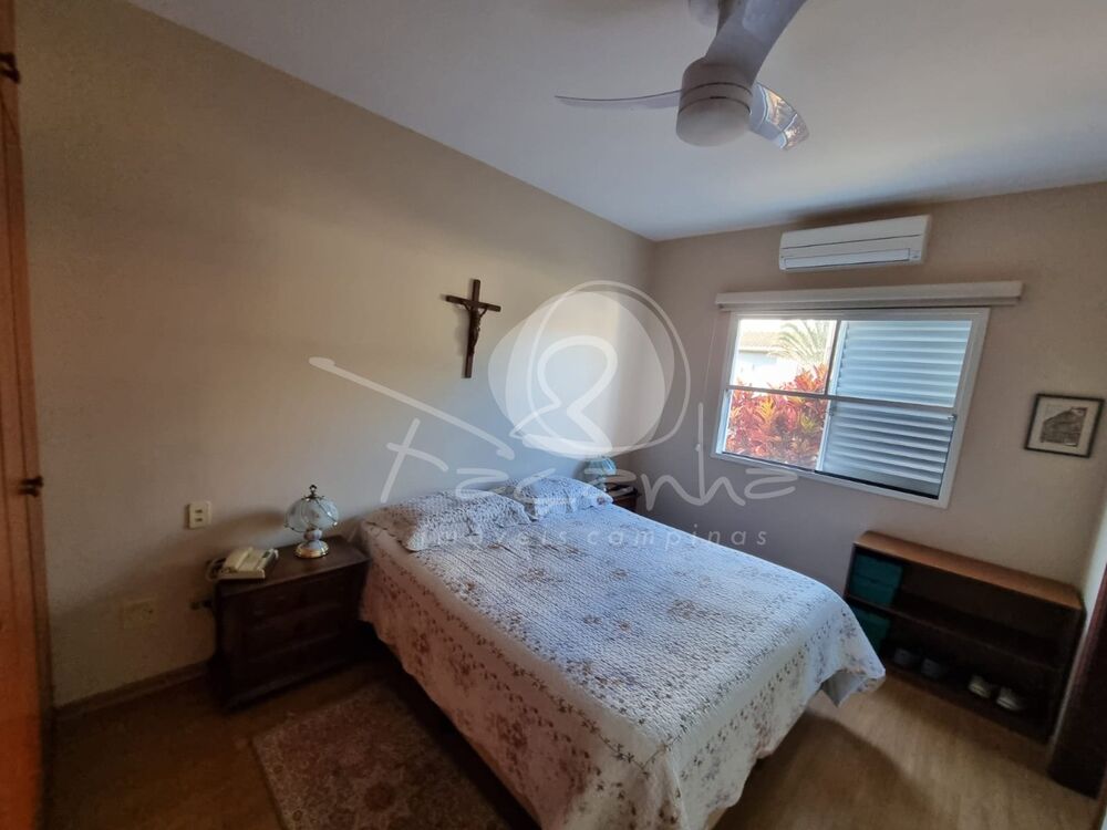 Casa de Condomínio à venda com 3 quartos, 256m² - Foto 3