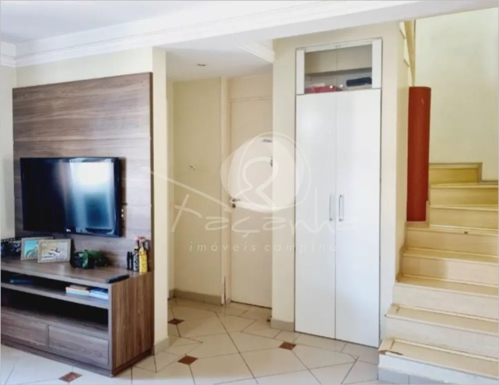 Casa de Condomínio à venda com 3 quartos, 234m² - Foto 2